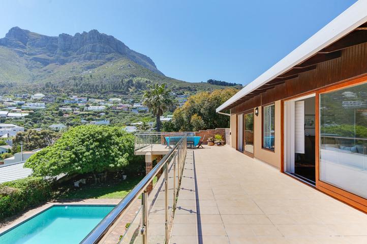 To Let 5 Bedroom Property for Rent in Llandudno Western Cape